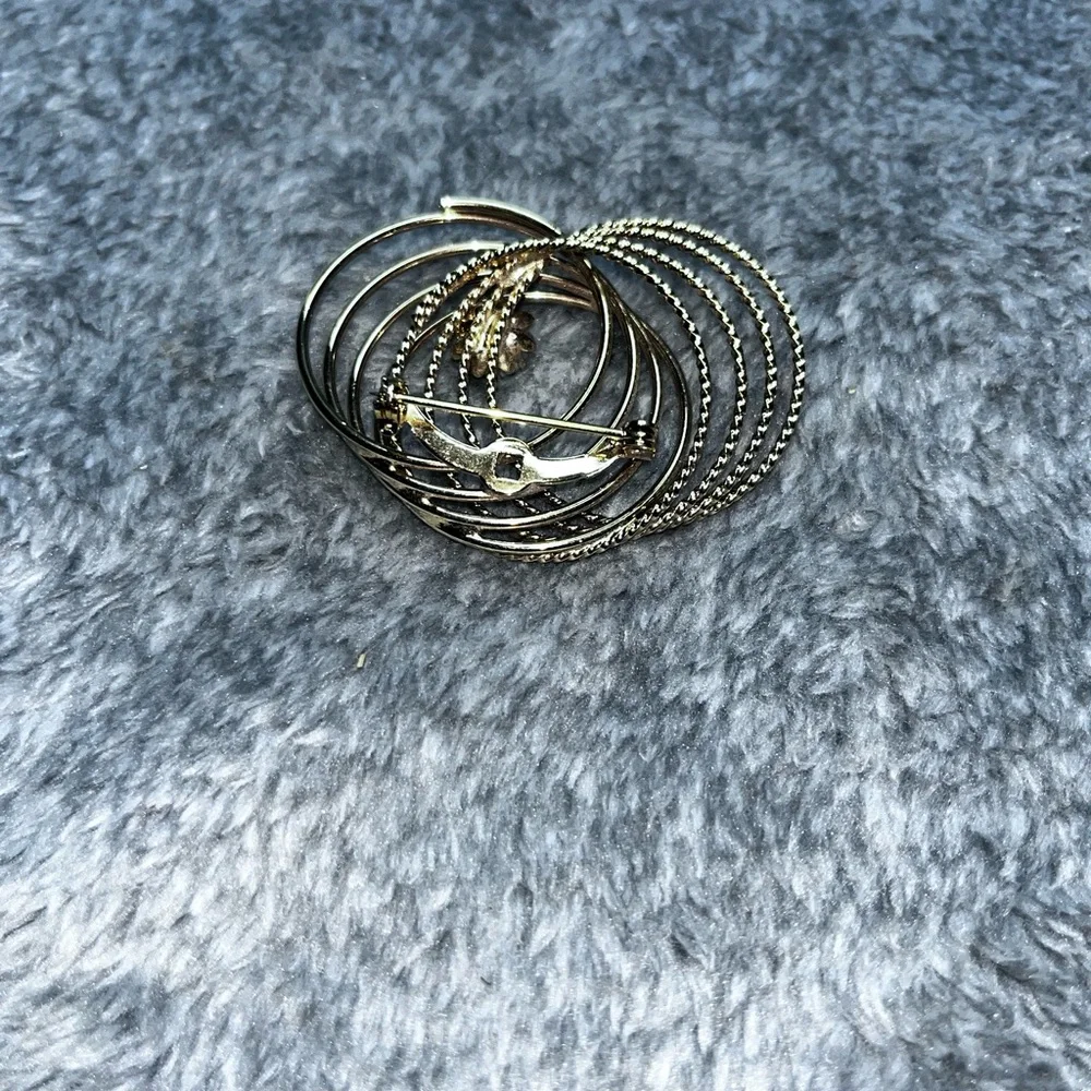 Vintage Brooch this vintage